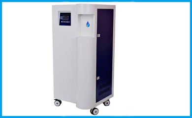 真正的大流量超純水發(fā)生儀系統(tǒng)：采用?全自動微電腦控制系統(tǒng)，多級菜單式操作.系統(tǒng)具有自動判別預(yù)處理柱、反滲透膜、純化柱，超純柱、微濾、超濾、紫外燈管等失效功能。并能聲光報警，以保證機器處在最佳運行狀態(tài)。